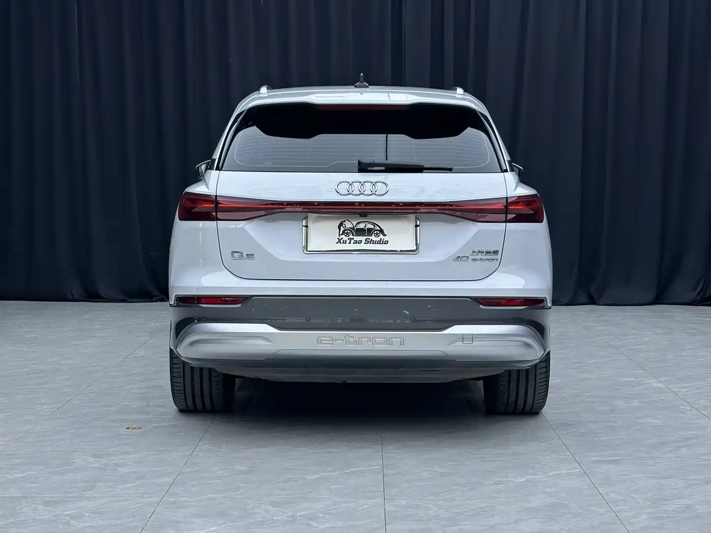 AUDI Q5 E TRON