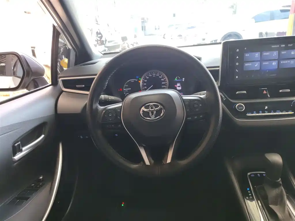 Toyota Levin 2022 Dual Engine 1.8H E-CVT Luxury Edition фото 11