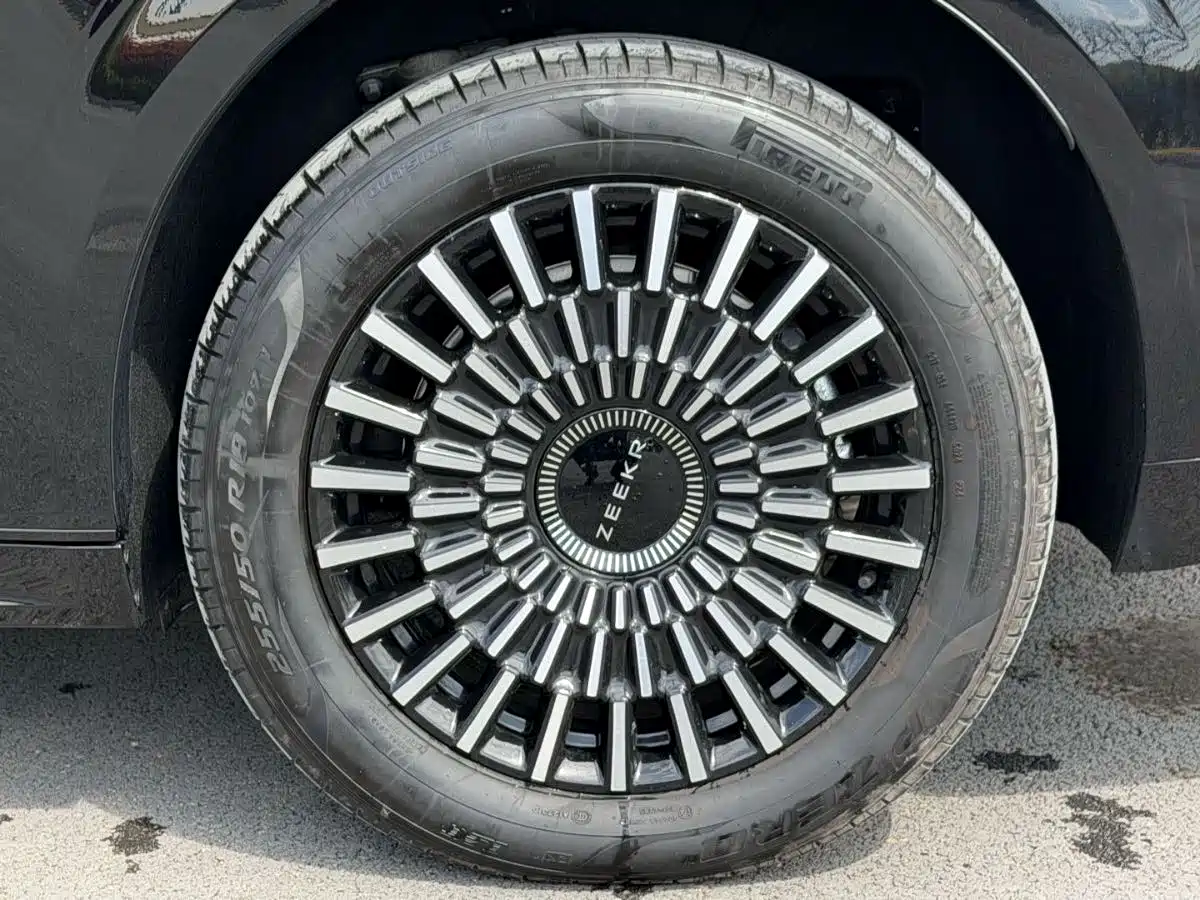 ZEEKR EXTREME KRYPTON 009