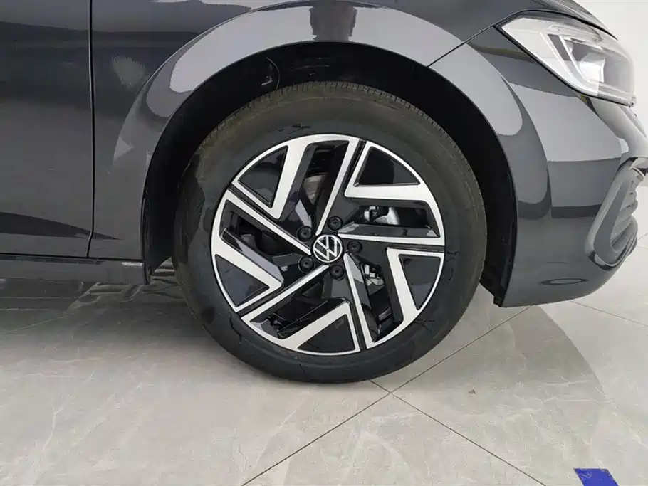 Volkswagen Sagitar 2026 Model 30 Million Special Selection 300TSI DSG Surpass Edition фото 6