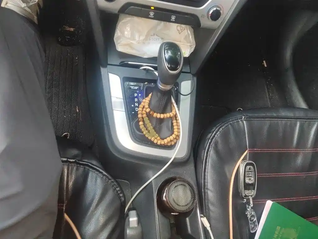 Hyundai Elantra 2016 Model 1.6L Automatic Smart Elite фото 7