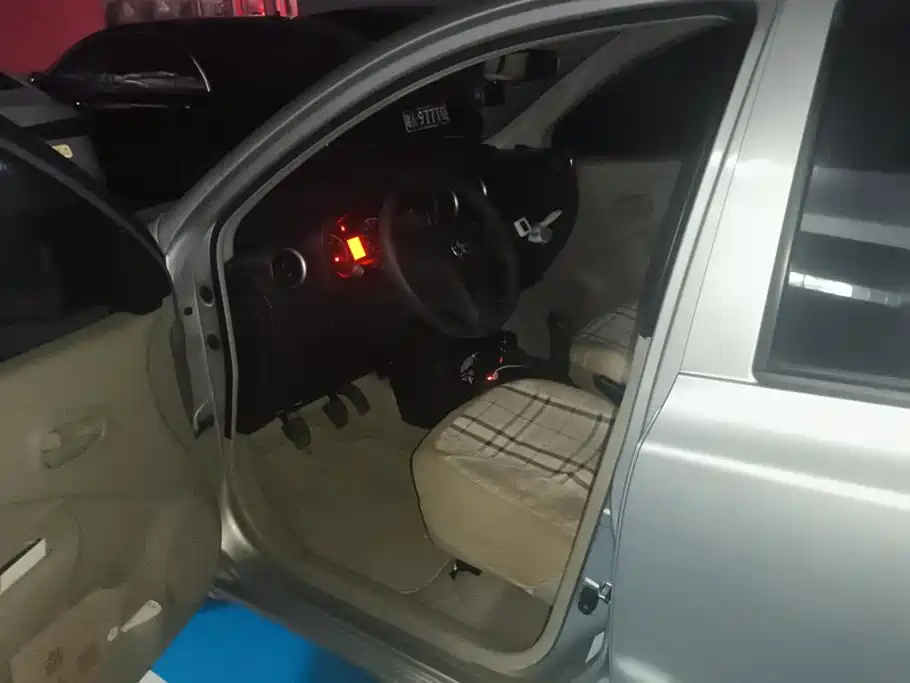 Venucia R30 2016 2014 1.2L Manual Premium