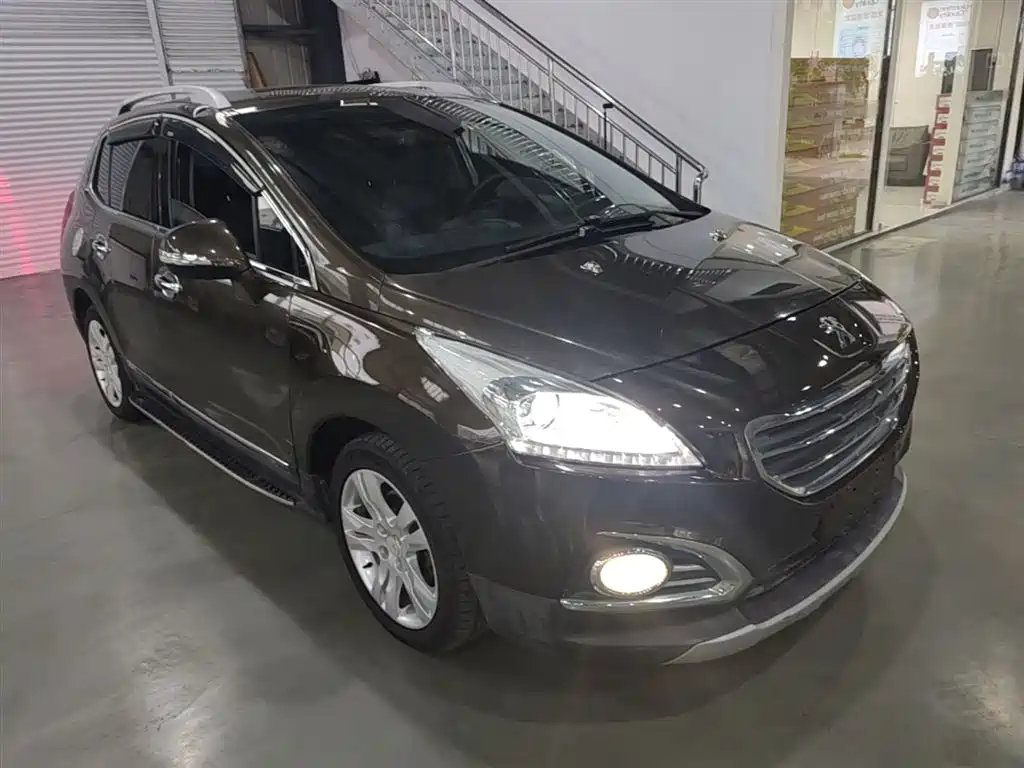 Peugeot 3008 2013 1.6THP Automatic Prestige Edition фото 4