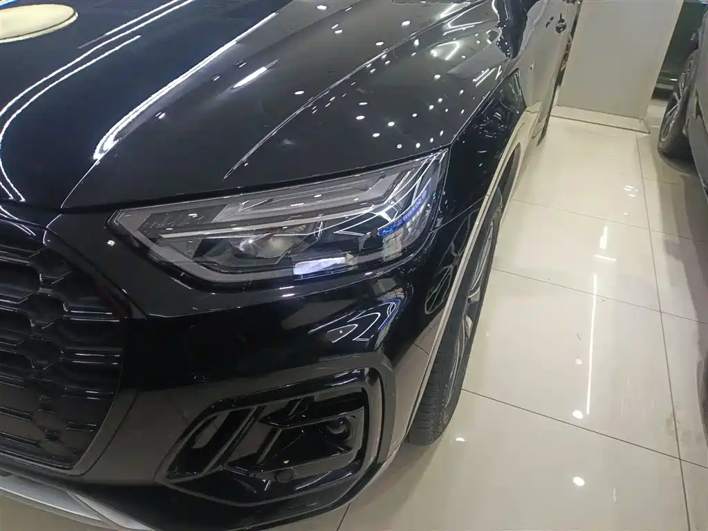 Audi Q5L 2024 Model 40 TFSI Luxury Dynamic фото 18