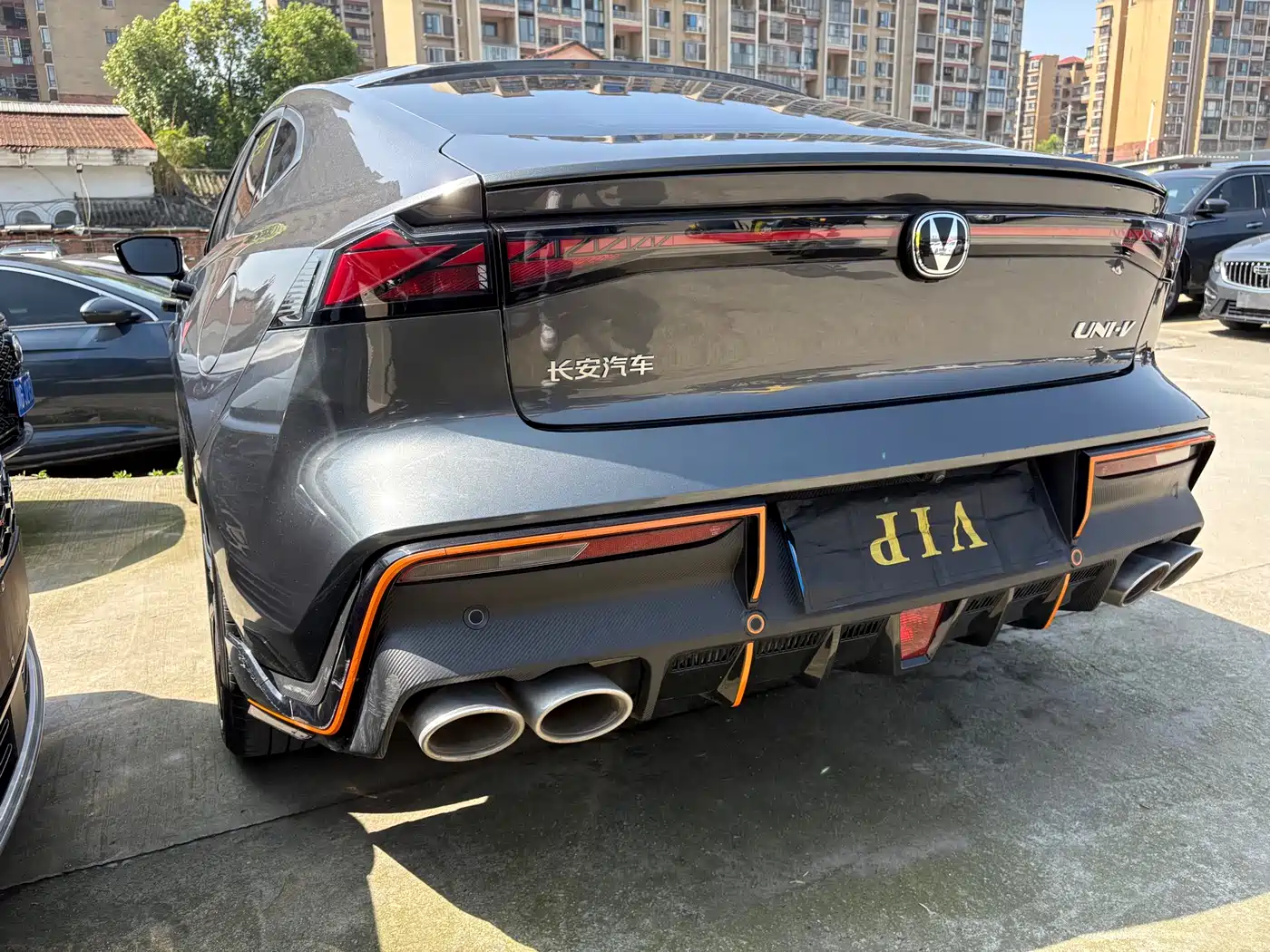 CHANGAN UNI-V