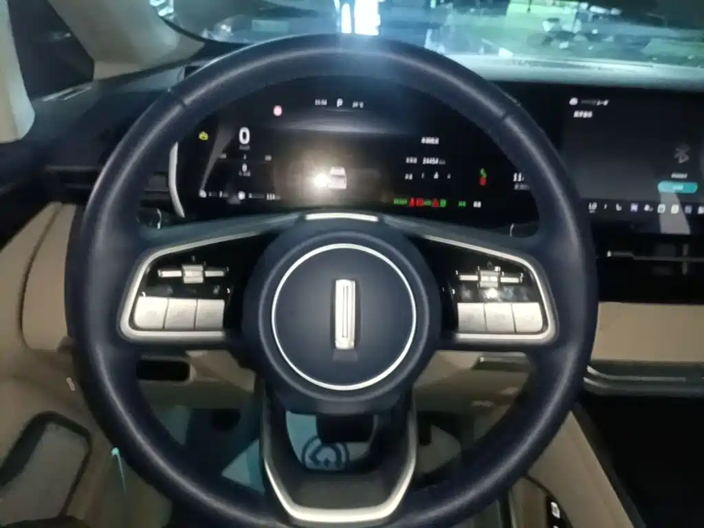 WEY Alpine 2024 2023 AWD Flagship