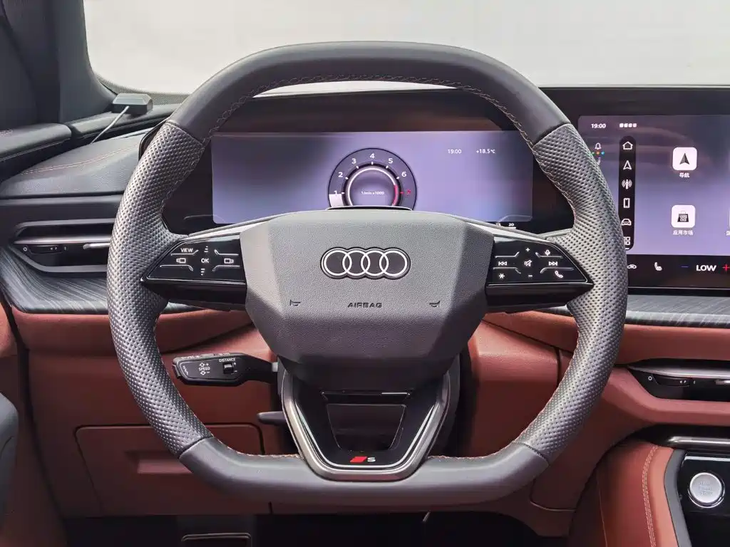 Audi Q5L 2026 2026 Luxury Sport 150kW