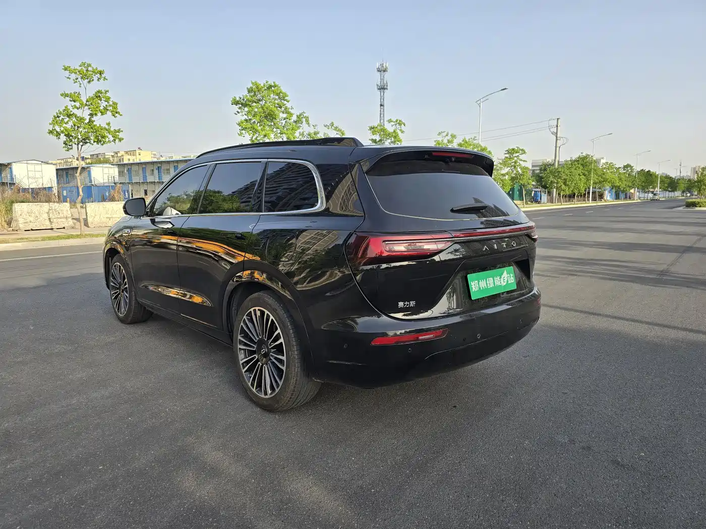 AITO Wenjie AITO M7 2024 1.5T Smart Drive RWD Ultra 5-seater фото 7