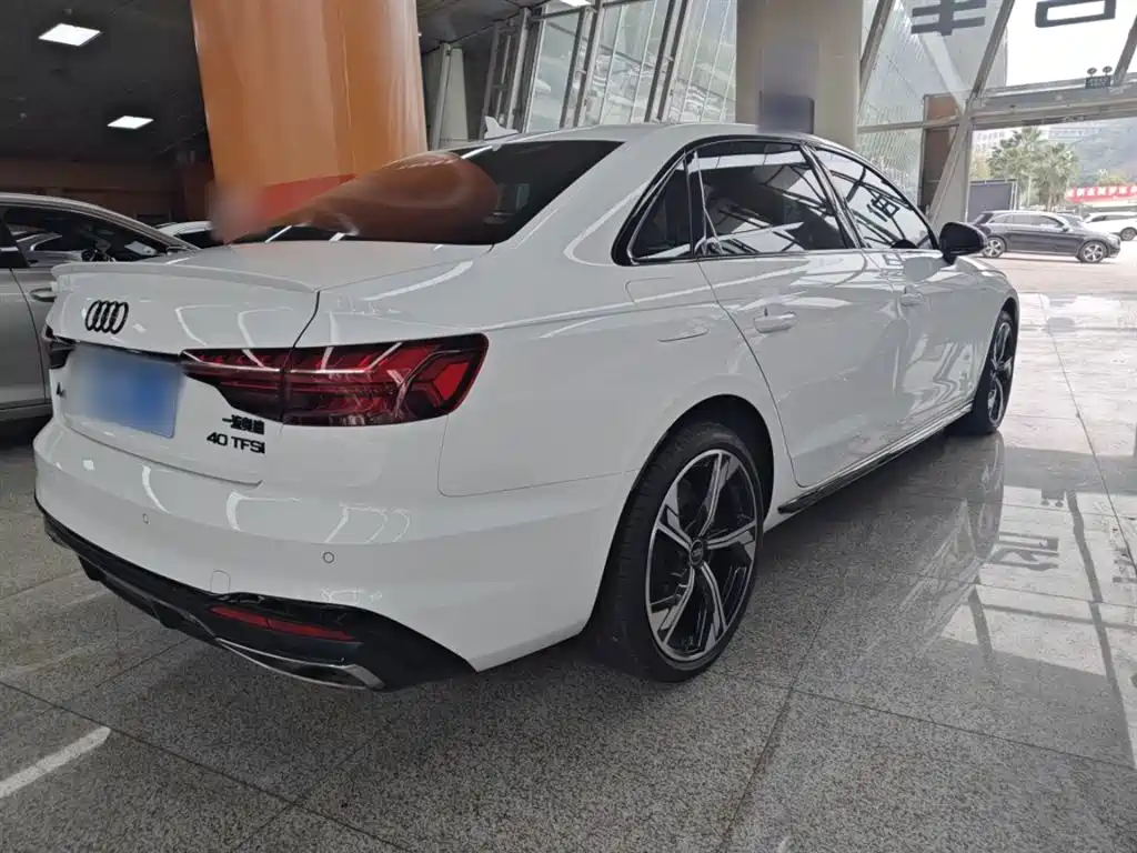 Audi A4L 2024 40 TFSI Luxury Dynamic (Starry Night Edition) фото 5