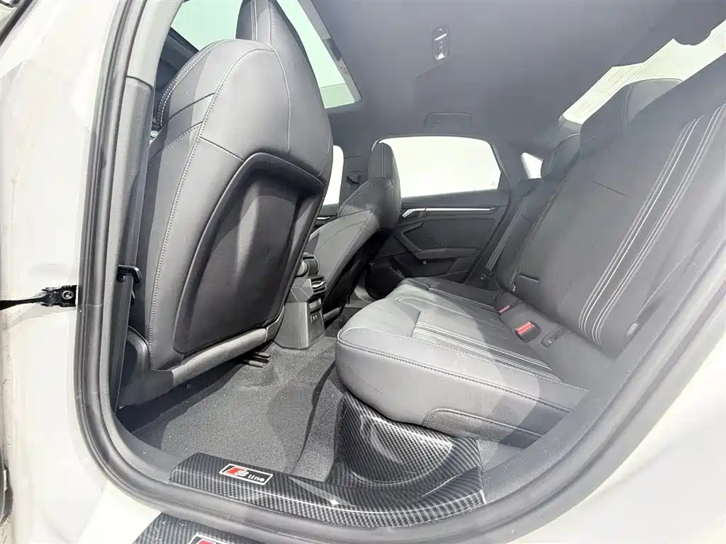 Audi A3 2022 A3L Limousine 35 TFSI Style Sport фото 8