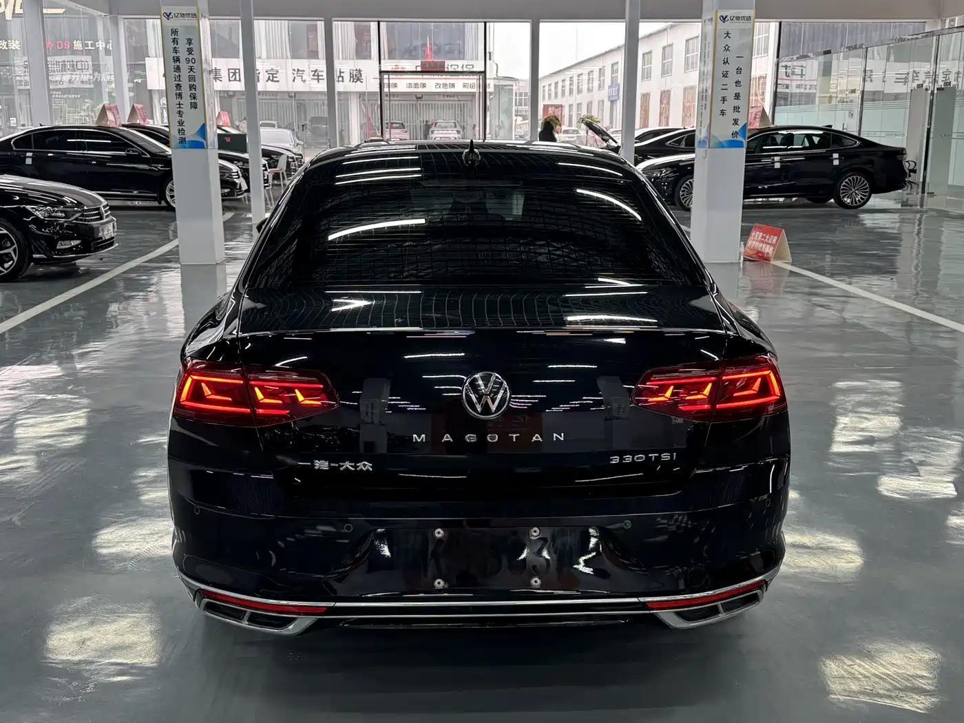 Volkswagen Magotan 2024 2 Million Units Public Sharing Edition 330TSI DSG Luxury фото 5