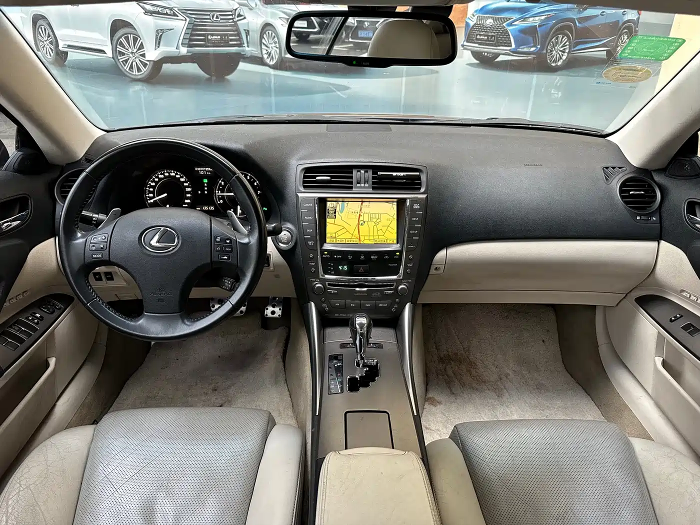 Lexus IS 2009 300C фото 19
