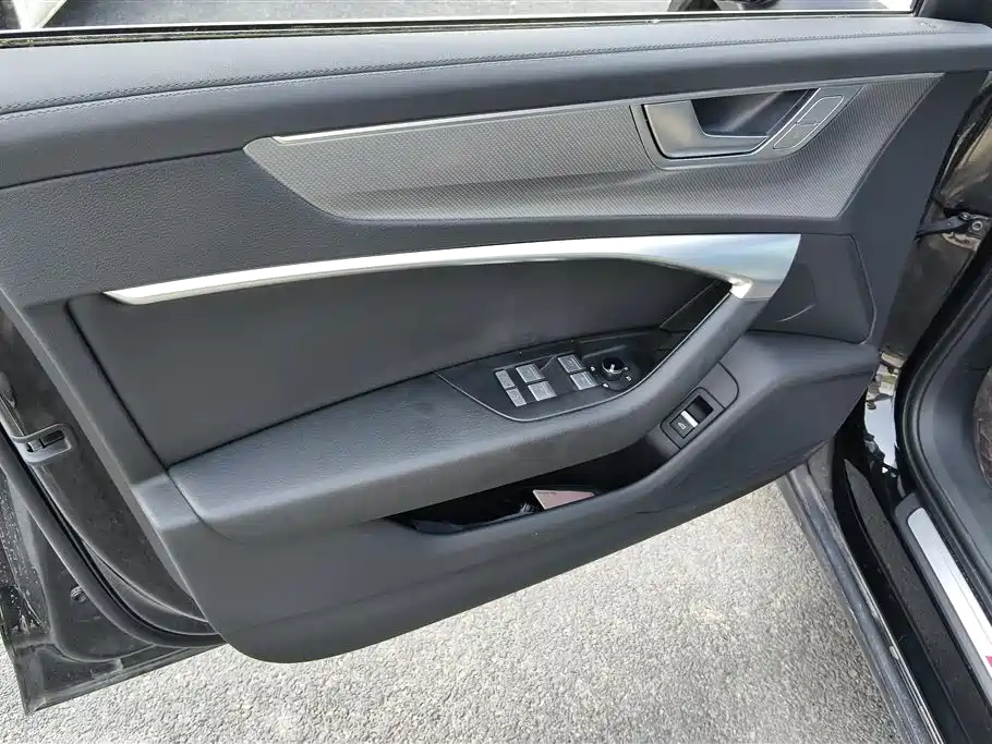 Audi A6L 2024 45 TFSI Premium Dynamic фото 7