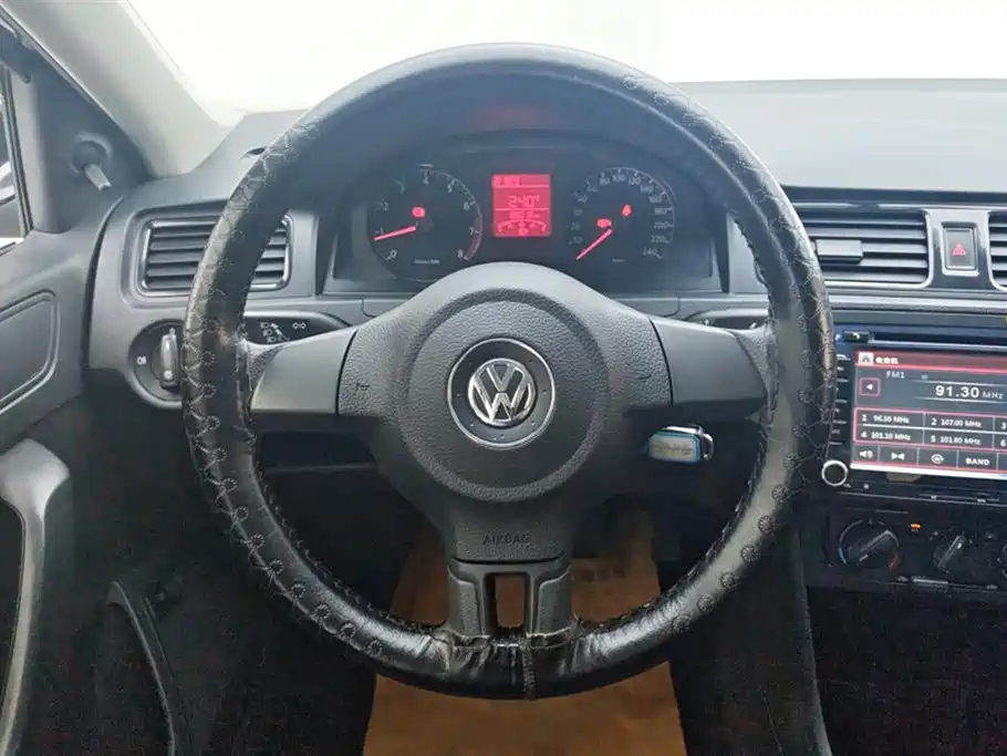 Volkswagen Santana 2015 1.4L Manual Trend Edition фото 15