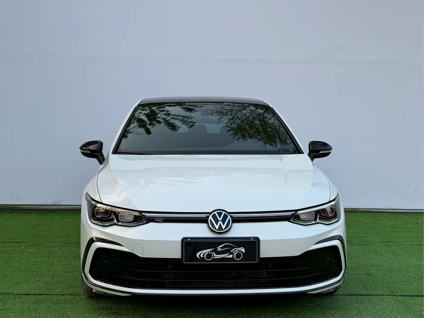 Volkswagen Golf 2023 Facelift 280TSI DSG R-Line фото 2