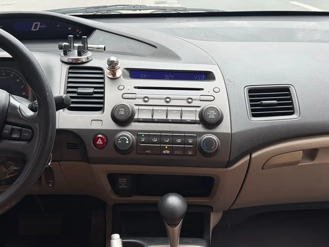 CIIMO CIIMO 2014 2012 1.8L Automatic