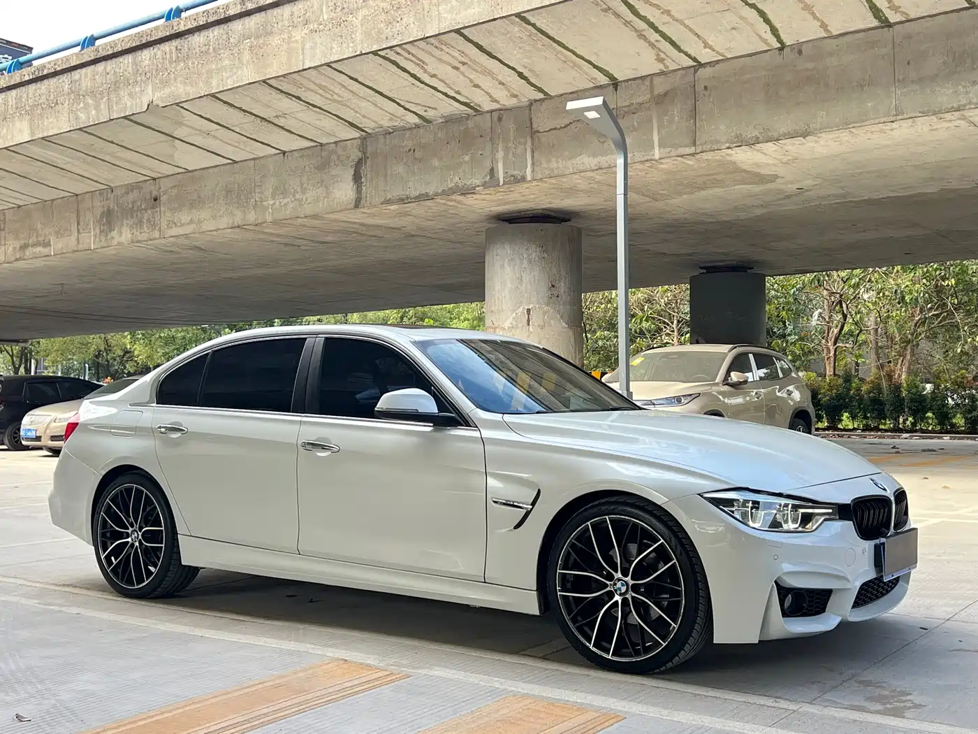 BMW 3 Series 2017 320Li Fashion фото 3