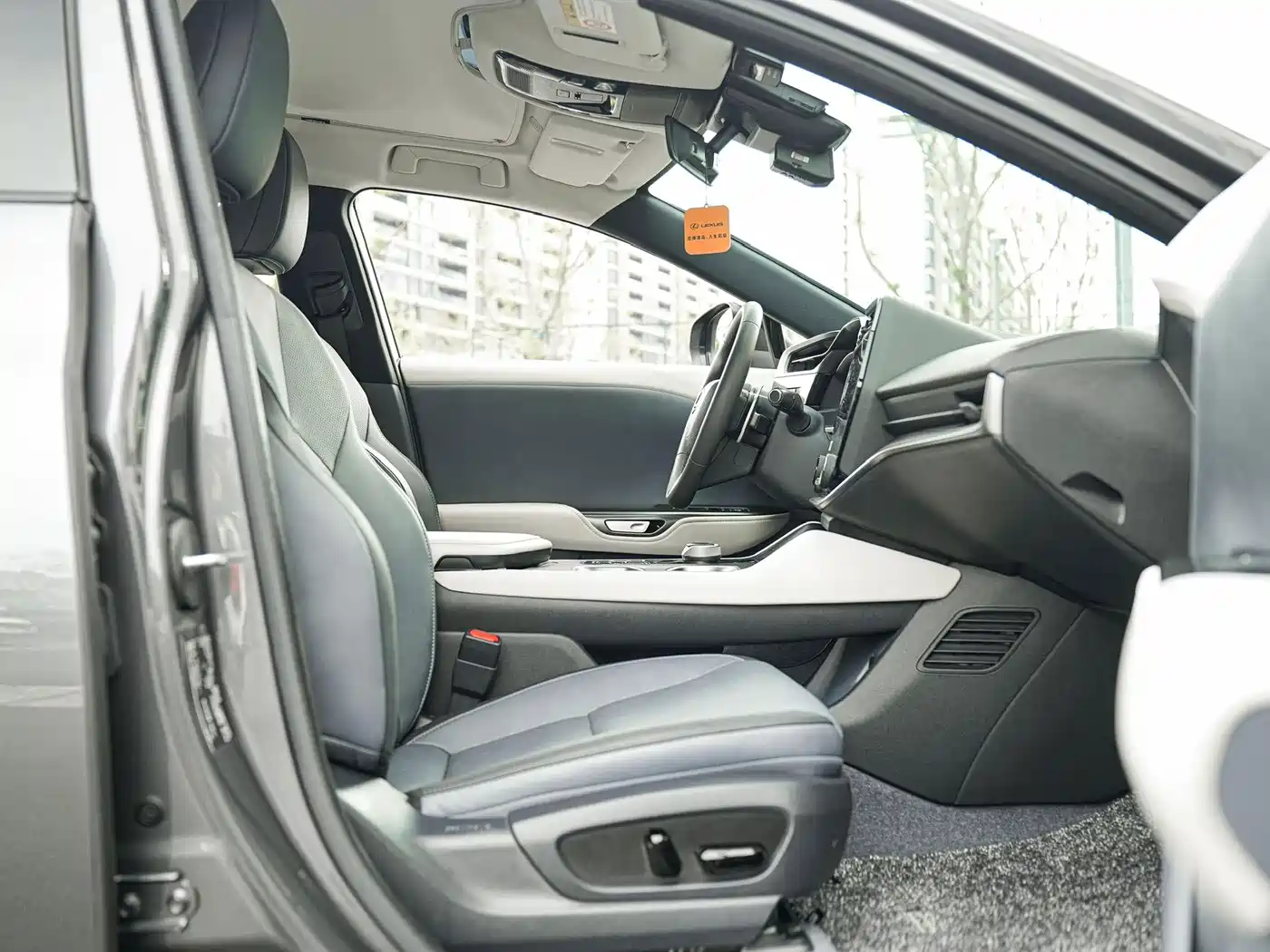 Lexus RZ 2024 2023 450e 4WD Deluxe
