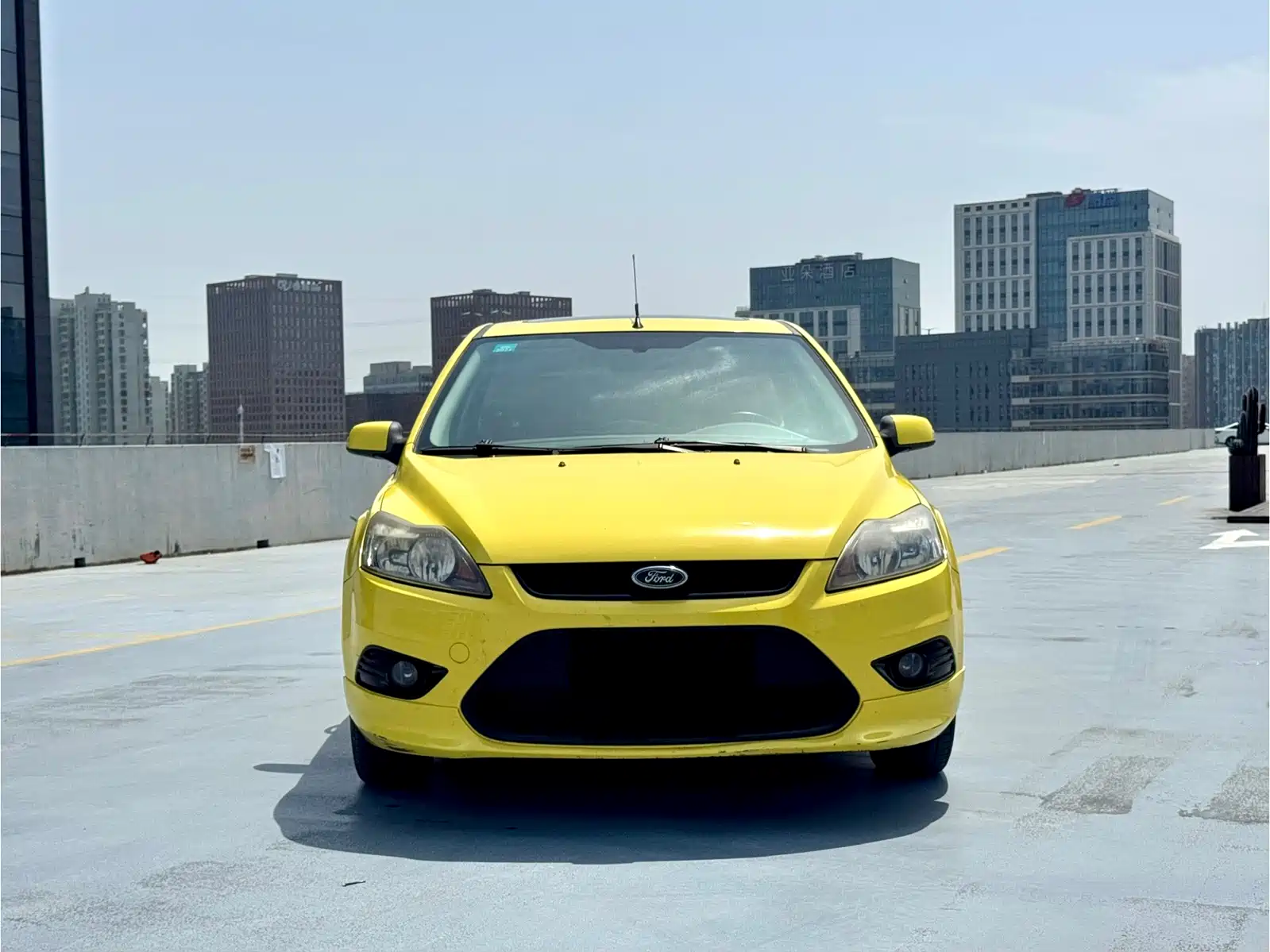 Фото 2 - Ford Focus