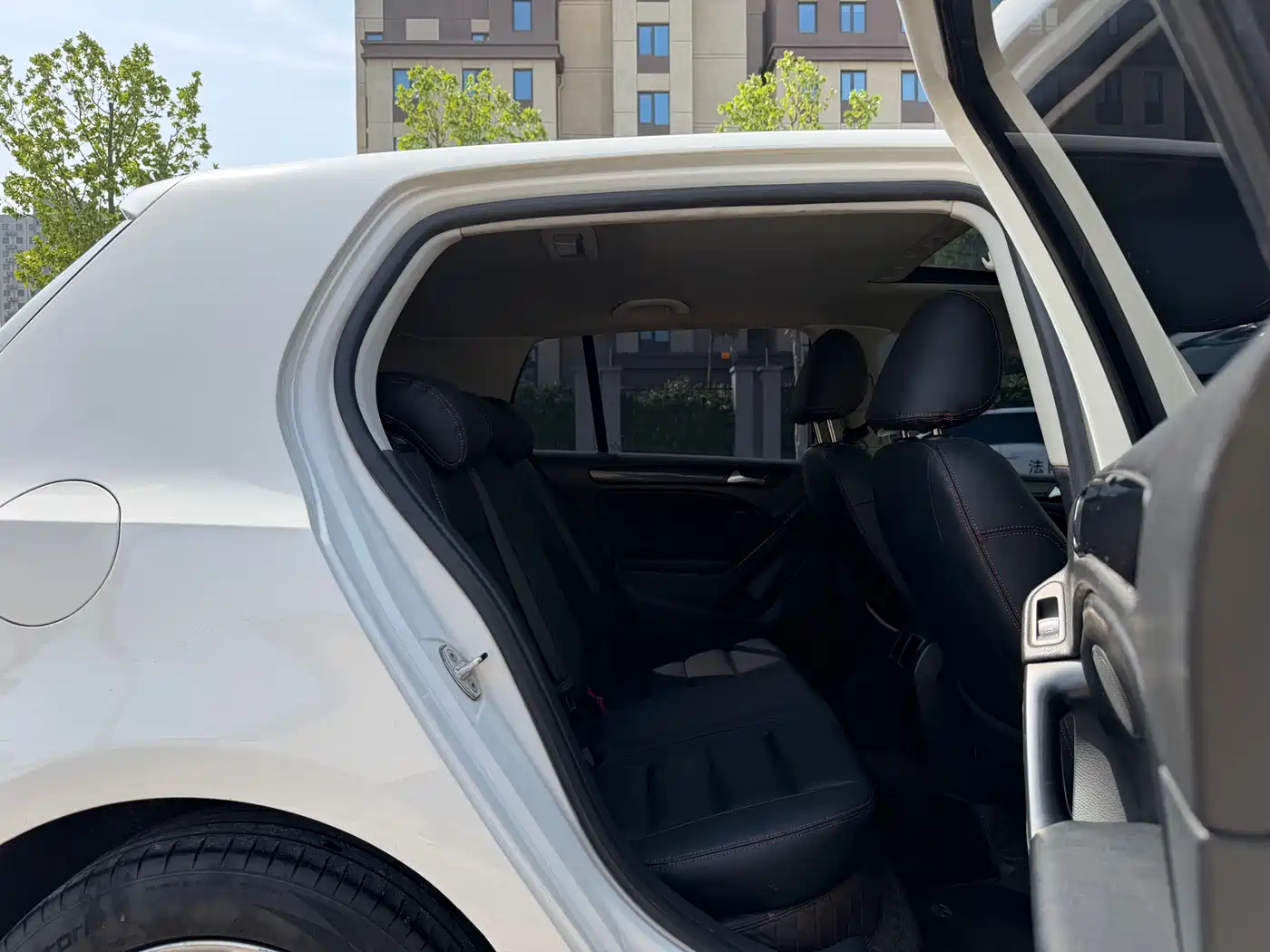 Volkswagen Golf 2012 1.6 Automatic Comfort Type фото 18