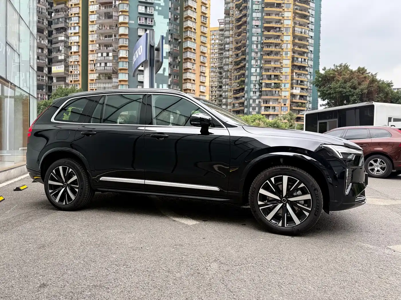 Volvo XC90 2026 2026 B6 AWD Momentum Luxury 6-seater
