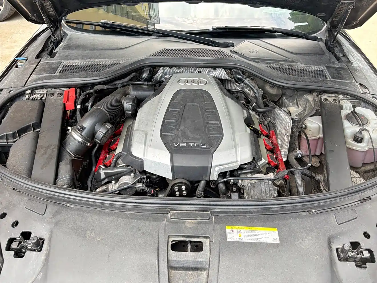 Фото 13 - Audi A8