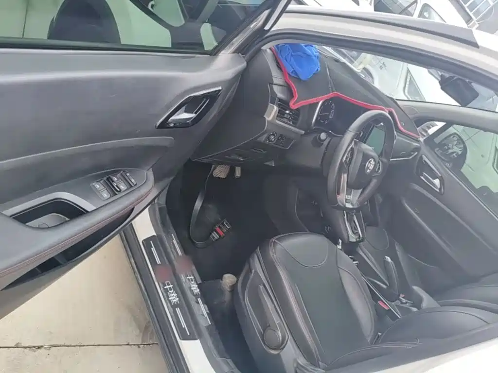 Zhonghua V3 2020 2017 1.5L Automatic Smart