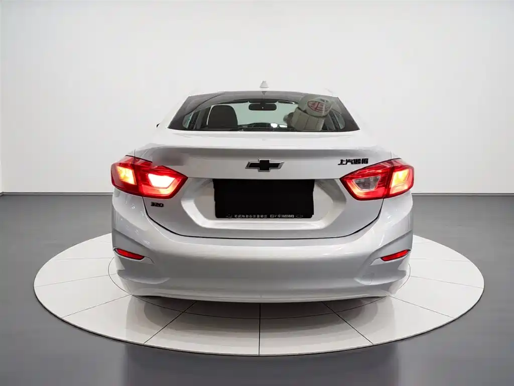Chevrolet Cruze 2018 Redline 320 Automatic Pioneer Edition фото 6