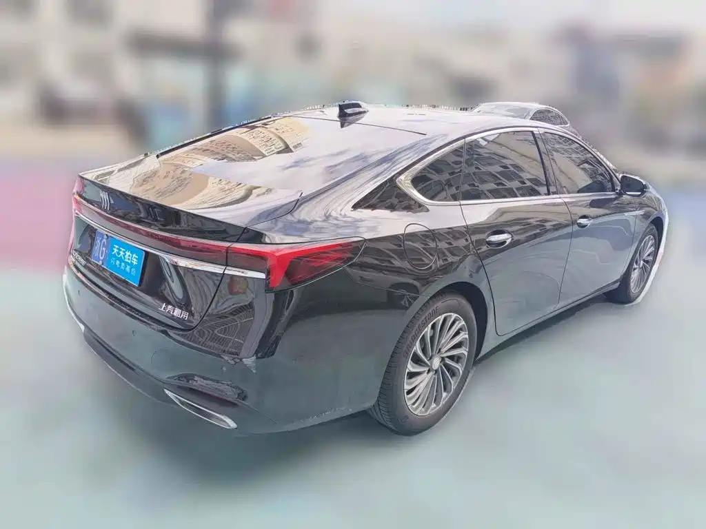 Buick LaCrosse 2025 2026 Model 28T Platinum Edition