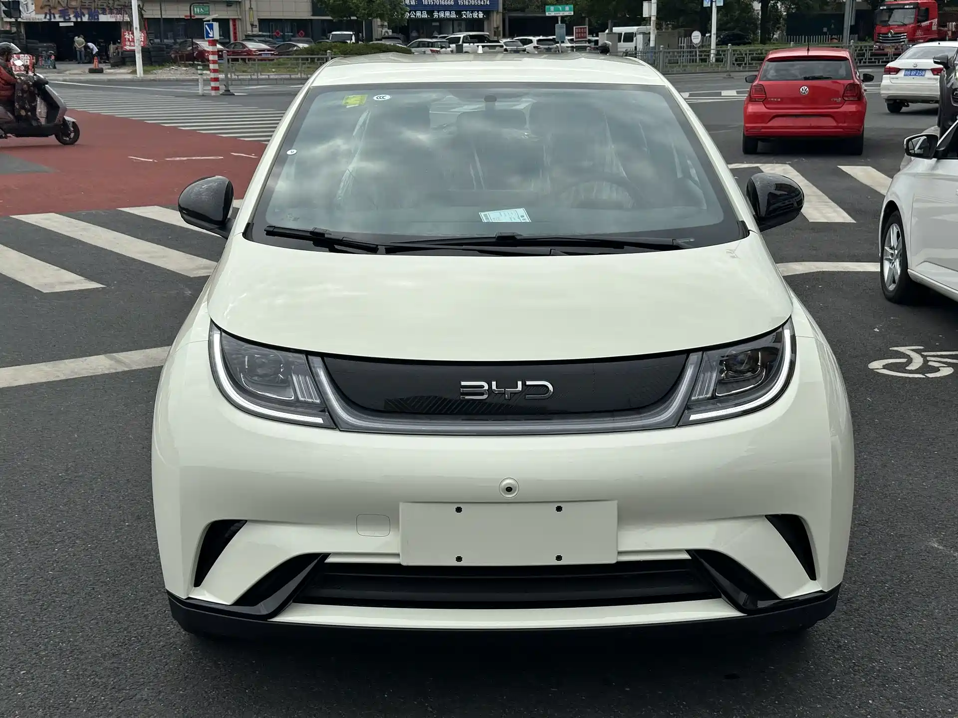 Фото 2 - BYD Dolphin