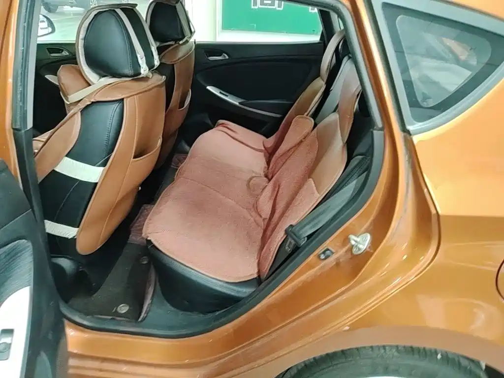 Hyundai Reina 2015 2014 Model 1.4L Automatic GLX