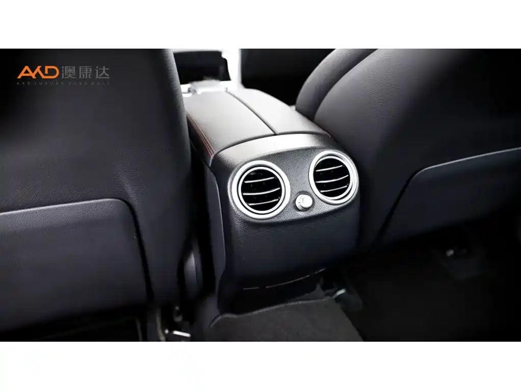 Mercedes-Benz GLC AMG 2017 AMG GLC 43 4MATIC фото 9