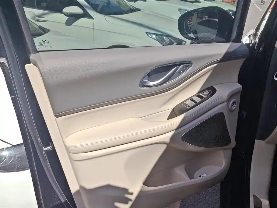 Voyah Auto Voyah Dreamer 2025 PHEV 4WD Kunpeng Premium Edition фото 7