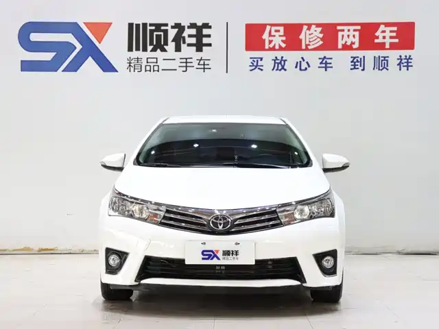 Toyota Corolla 2014 1.6L CVT GL — фото 2
