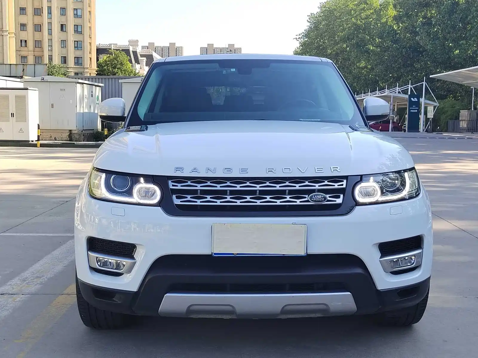 Фото 2 - Land Rover Range Rover Sport