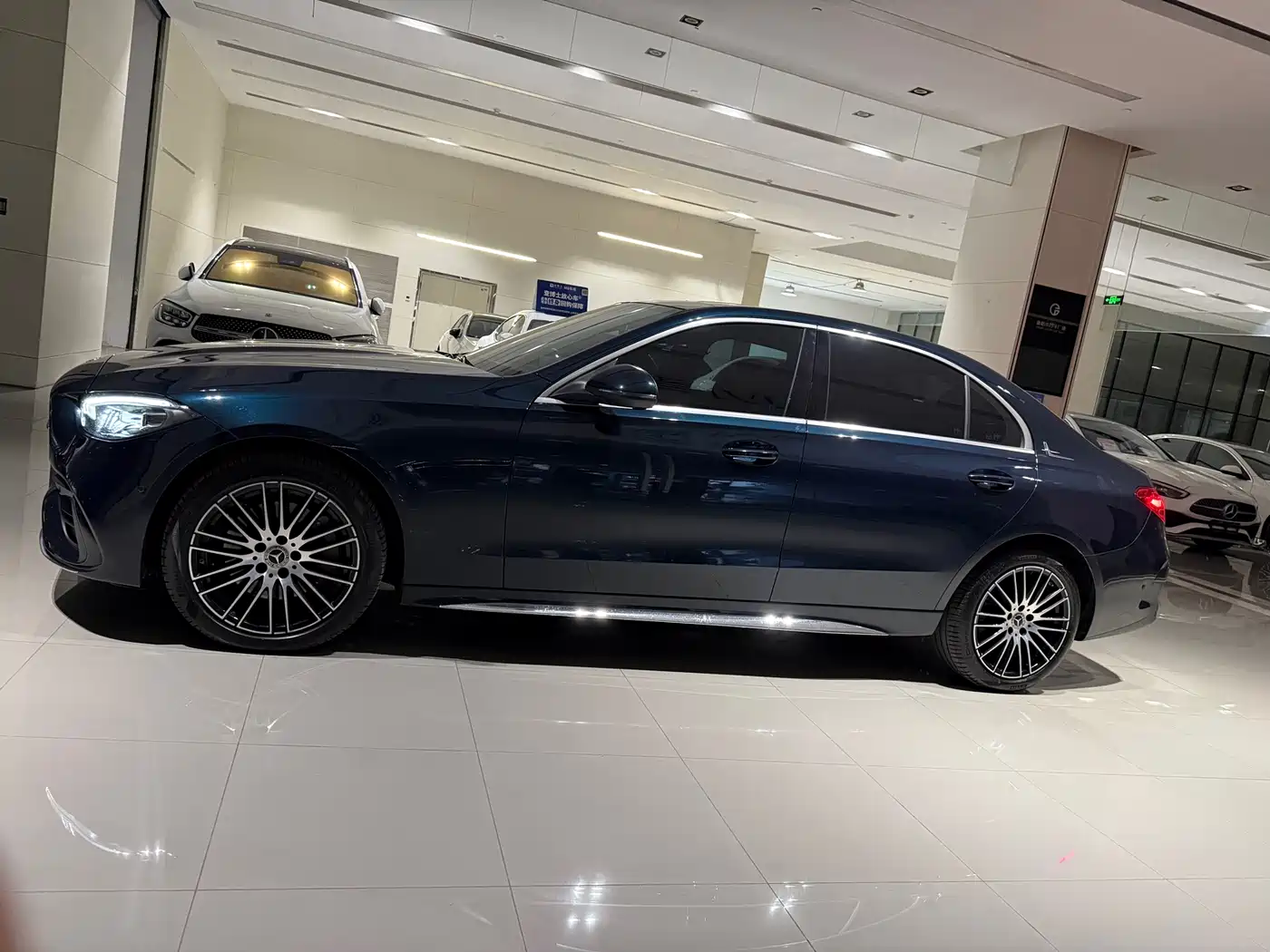 Mercedes-Benz C-Class 2023 Facelift II C 260 L Sport Edition фото 5