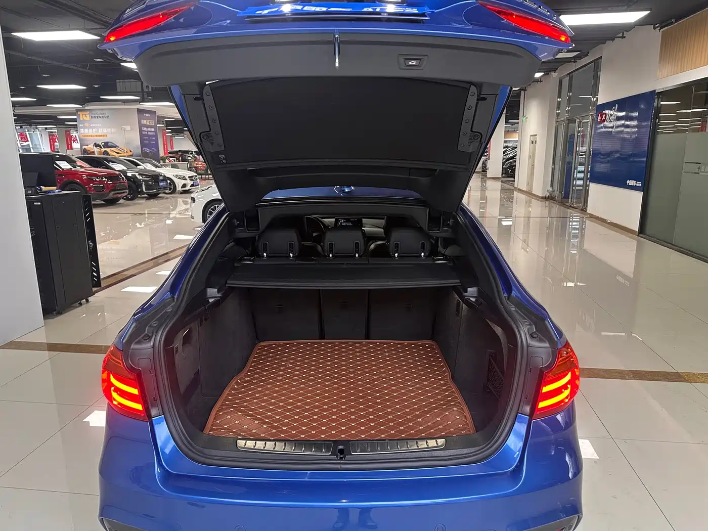 BMW 3 Series GT 2013 320i Style Design Package фото 20