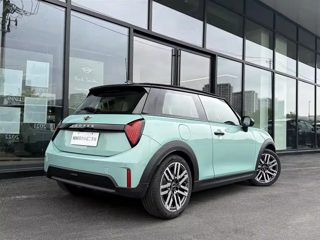 MINI MINI 2025 2025 1.5T COOPER Classic