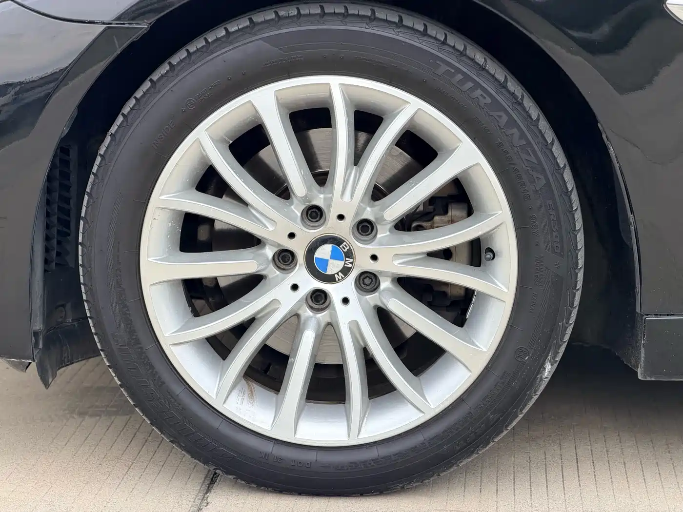 BMW 5 Series 2014 525Li Luxury Design Package фото 20