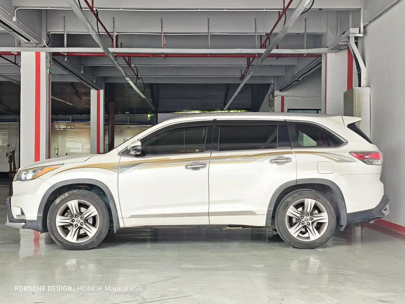 Toyota Highlander 2015 2.0T AWD Luxury Edition 7-seater фото 3