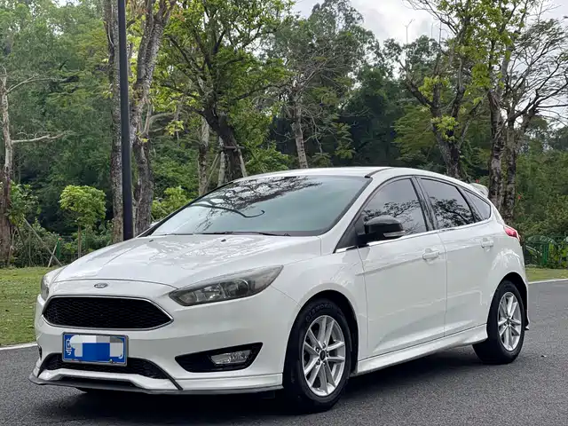 FORD FOX