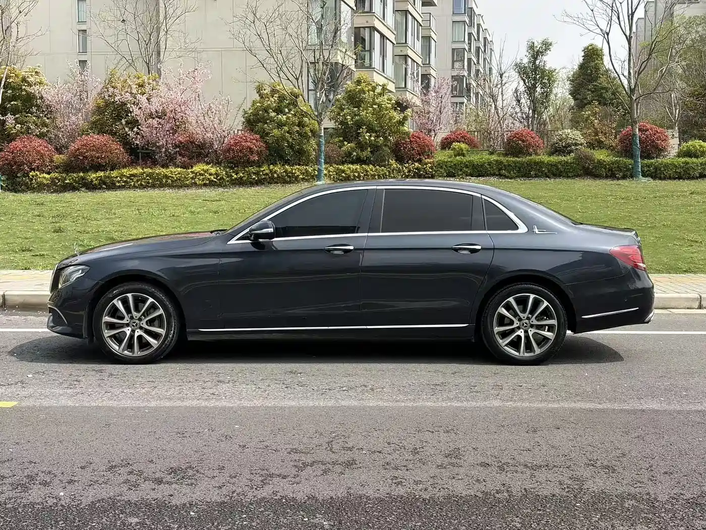 Mercedes-Benz E-Class 2019 E 200 L фото 15