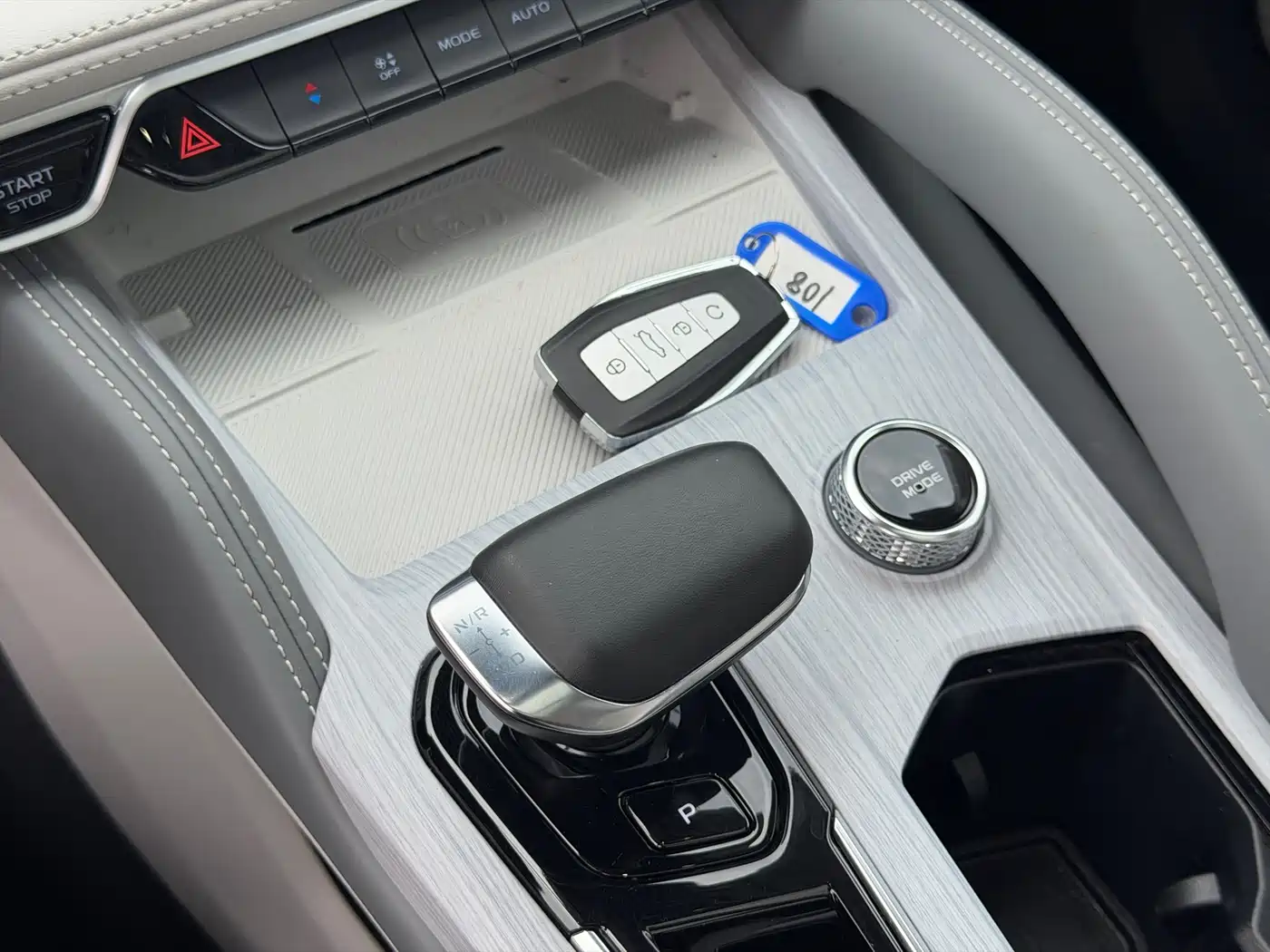 Geely Xingyue L 2024 1.5T Tiāngōng Edition фото 18