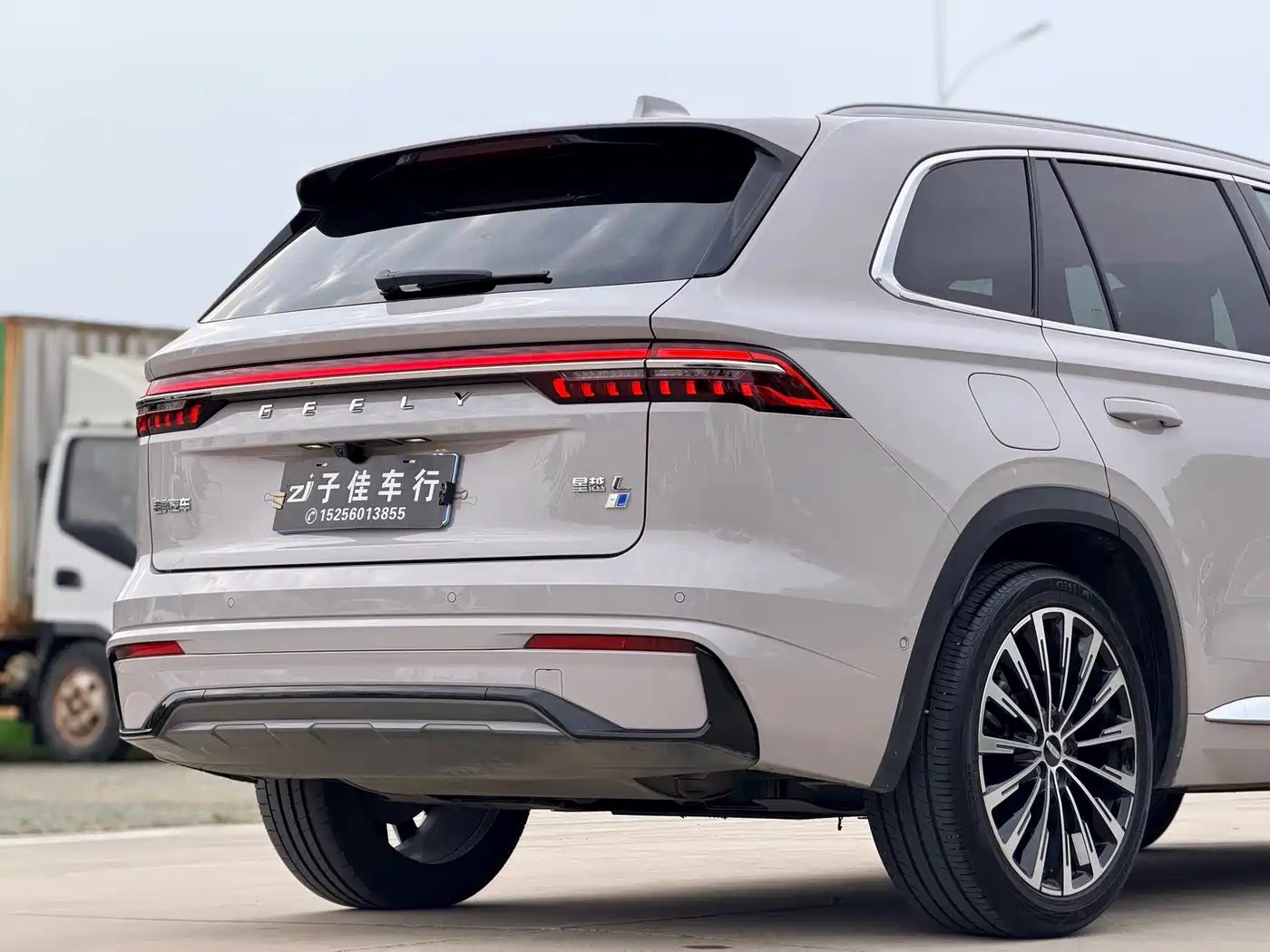 Geely Xingyue L 2024 1.5T Tiāngōng Edition фото 8