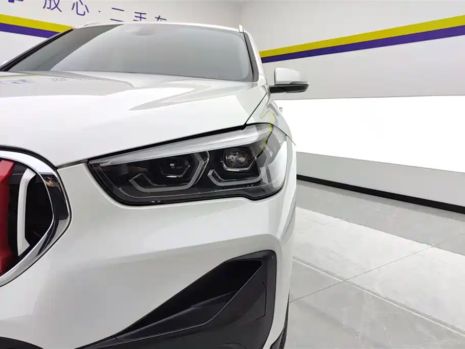 BMW X1 2021 sDrive20Li Fashion фото 5