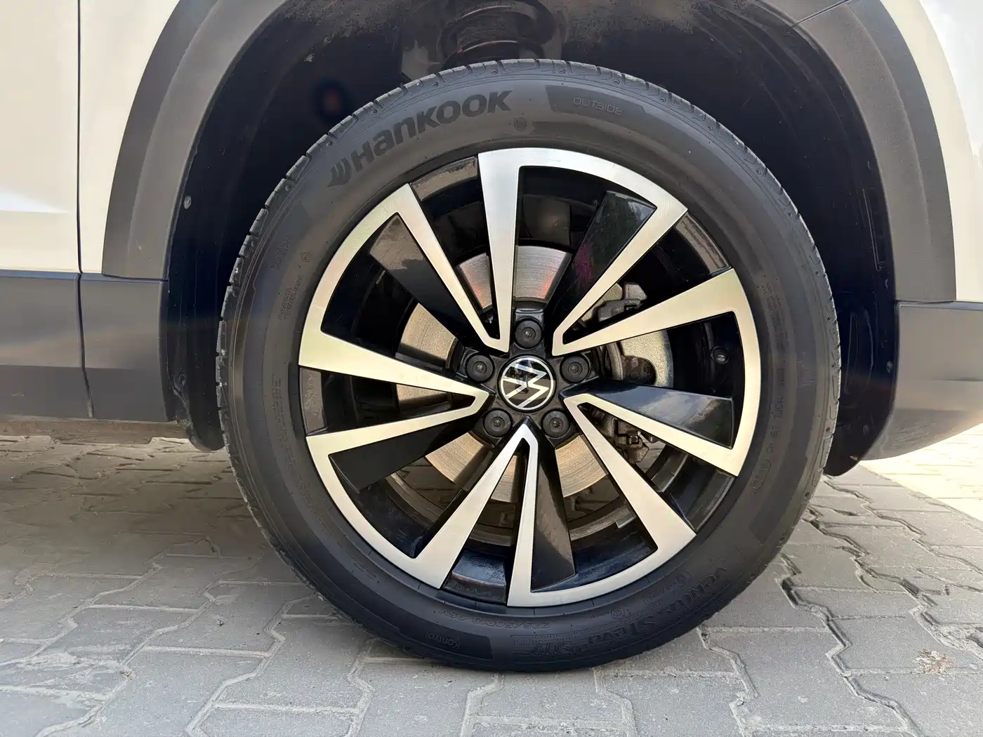 Volkswagen Tharu 2022 280TSI FWD Luxury Edition фото 9