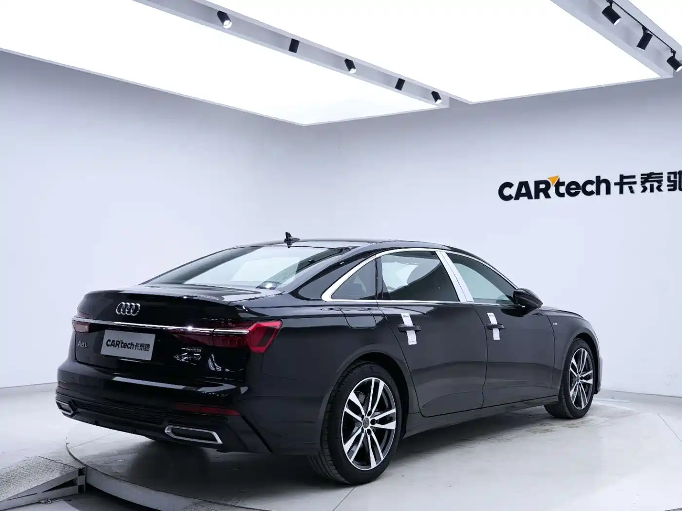 Audi A6L 2021 40 TFSI Luxury Sport фото 12