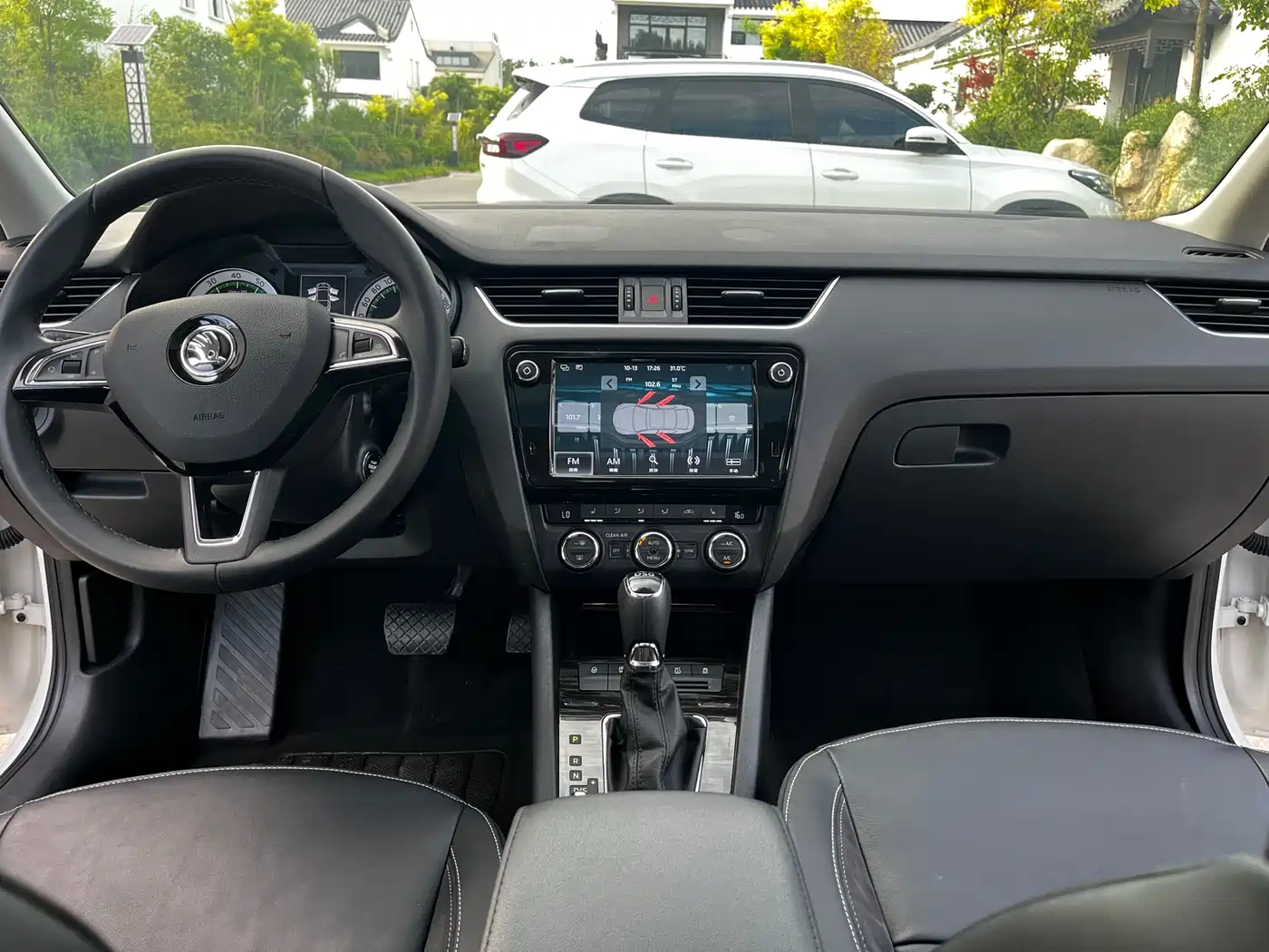 Škoda Octavia 2018 TSI280 DSG Flagship Edition фото 11