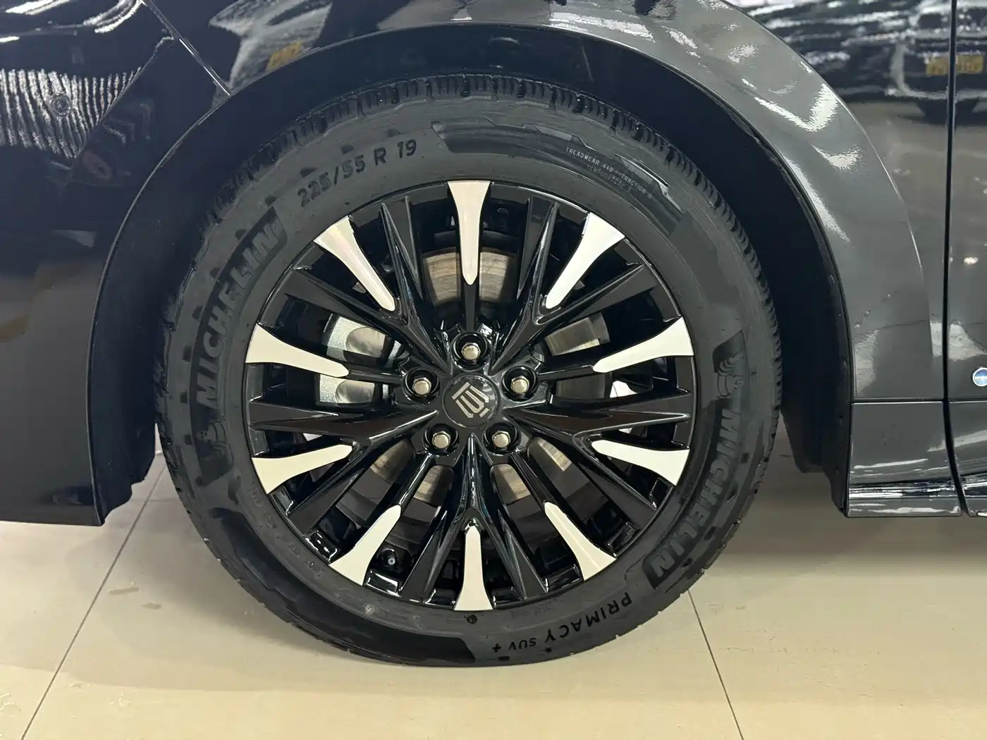 Toyota Vellfire 2024 Crown Hybrid 2.5L Executive Premium Edition фото 25