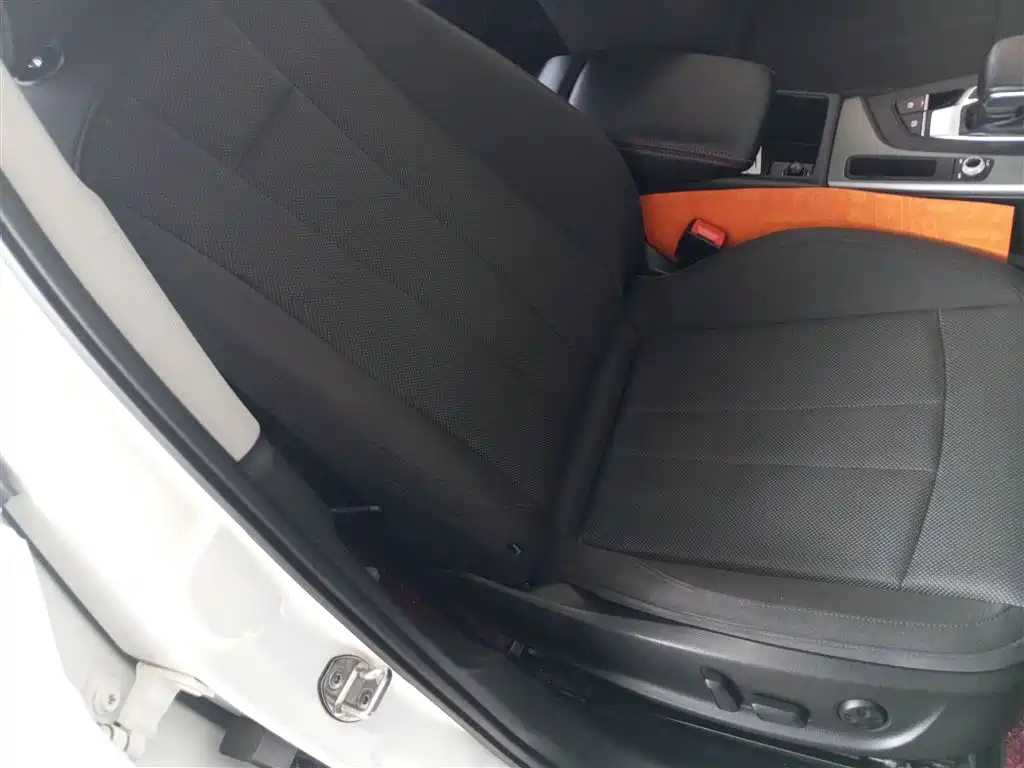 Audi A4L 2019 40 TFSI Progressive (China VI) фото 20